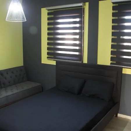 Purple Protaras - Παραλίμνι