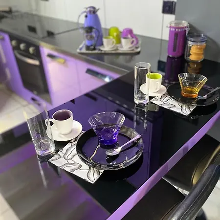 Purple Protaras - باراليمني