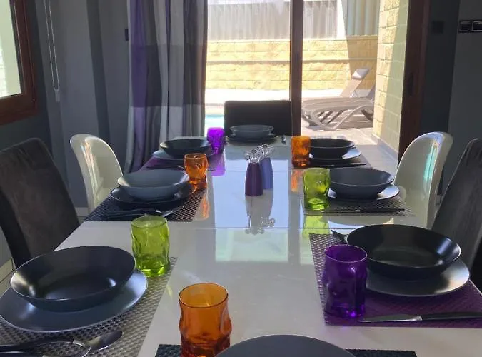 Purple Protaras - 빌라 *