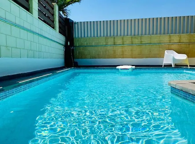 Purple Protaras - 빌라 파라림니