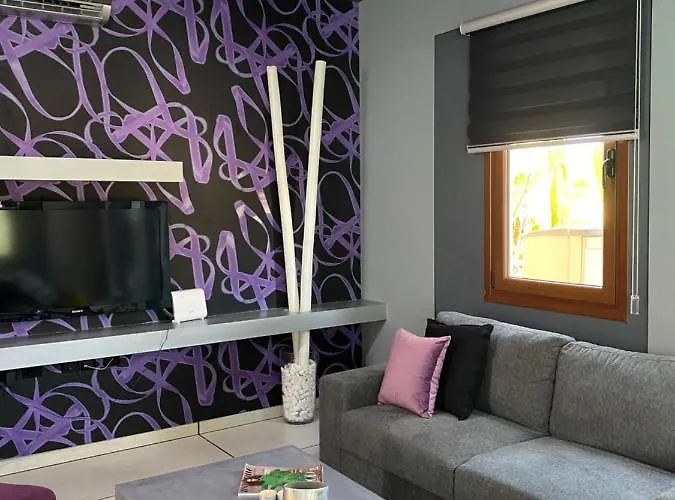 Purple Protaras - 빌라 *